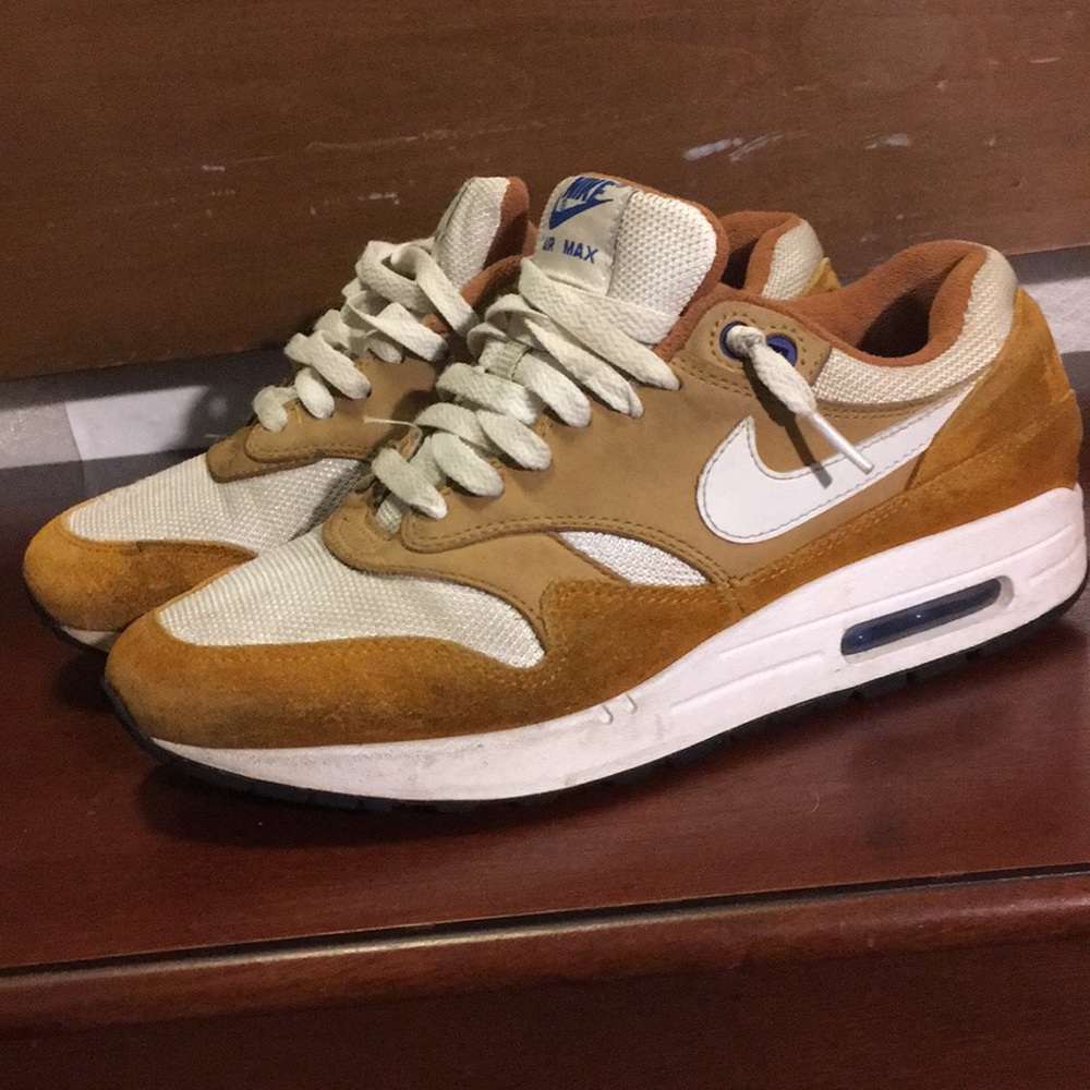 Nike Air Max 1 “curry” Size 8